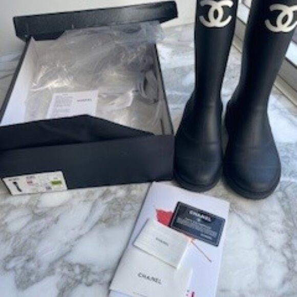 CHANEL Rubber Rain Boots SZ 39 - Picture 2 of 13
